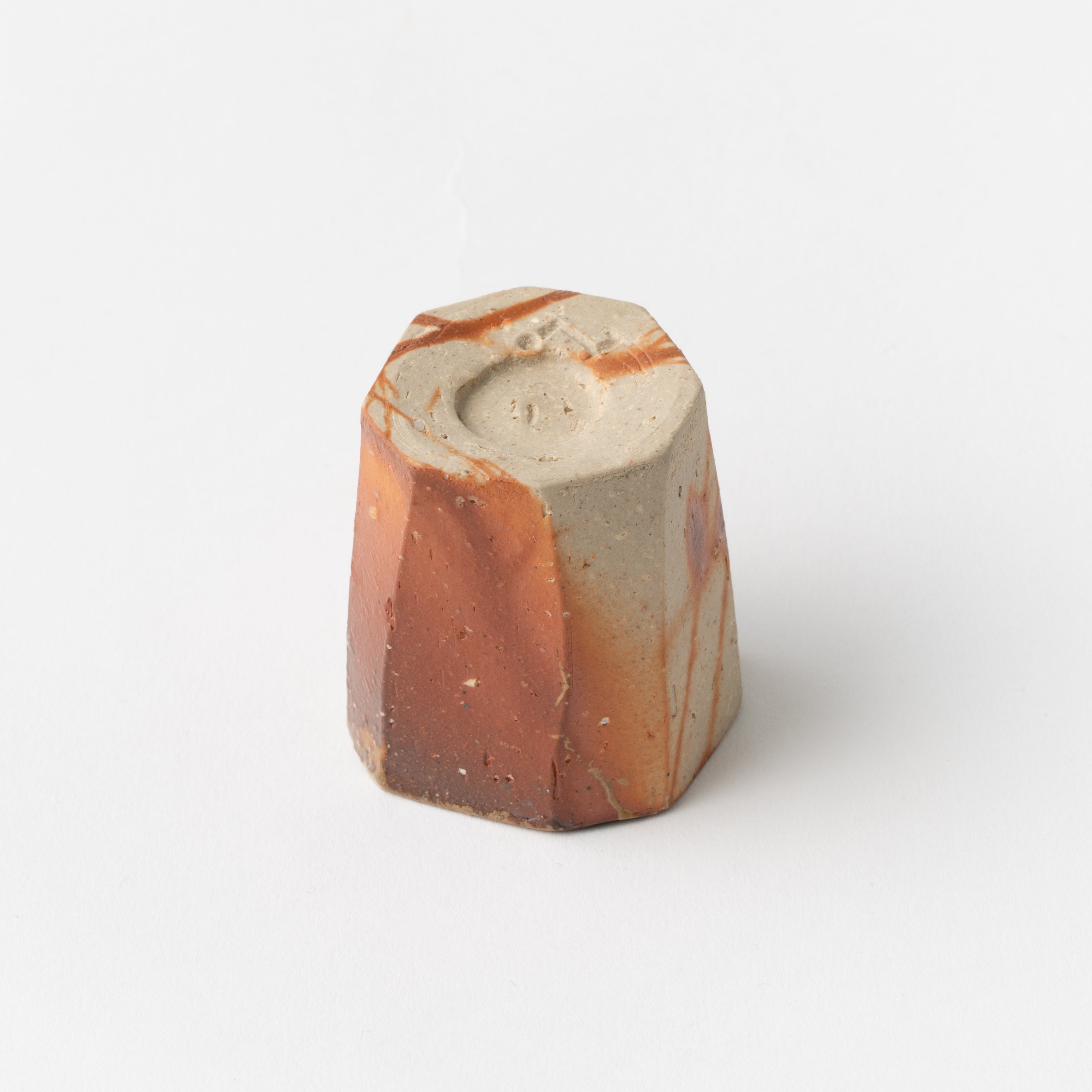 Bizen Square Sake Cup 8-1 / Koichiro Isezaki