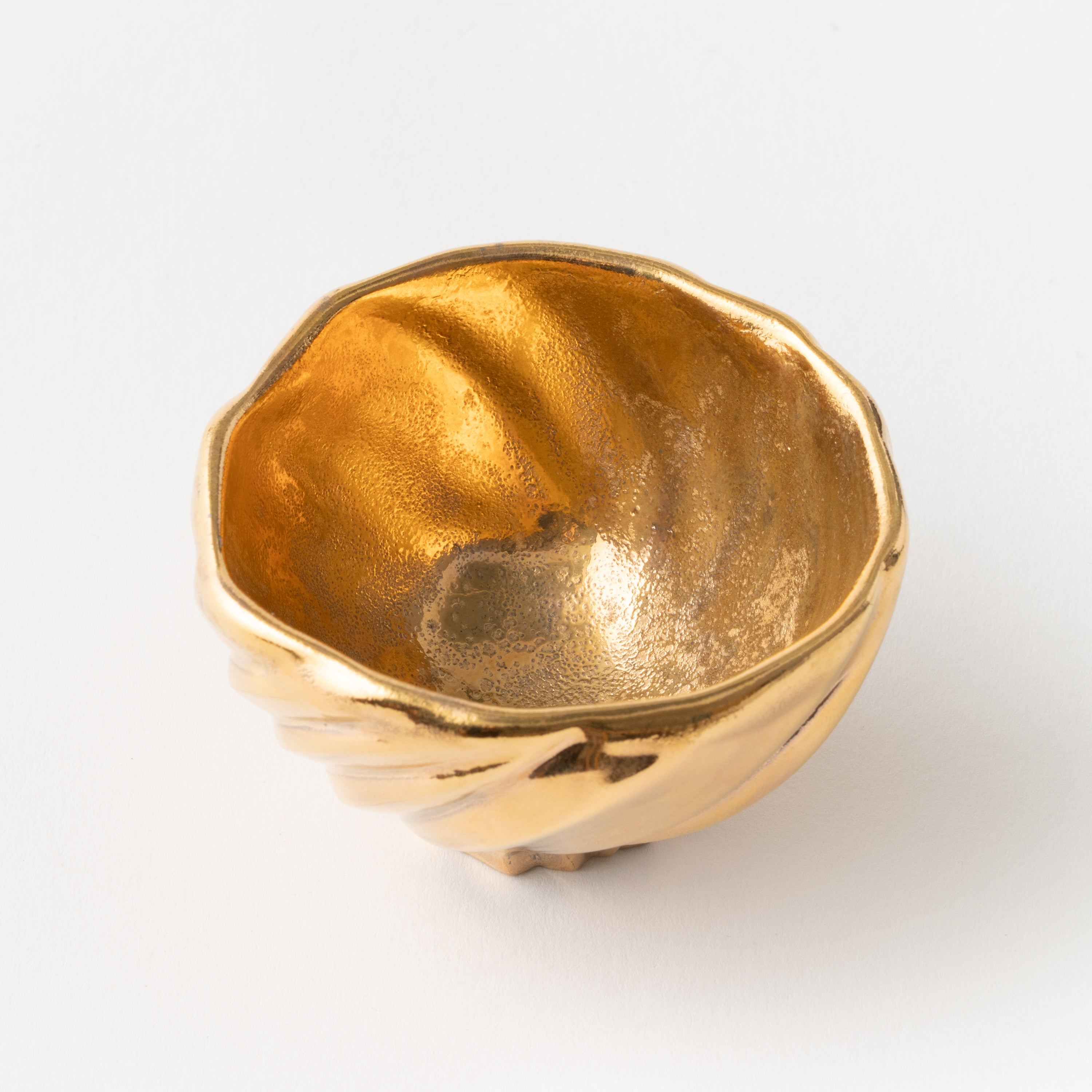 No. 54 Gold Sake Cup / Nami Takahashi