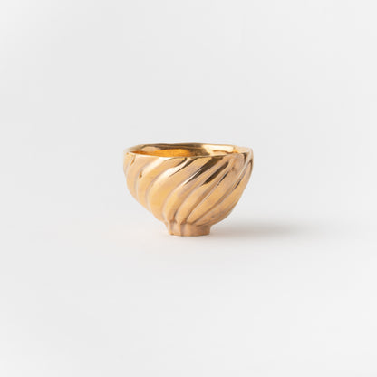 No. 53 Gold Sake Cup / Nami Takahashi