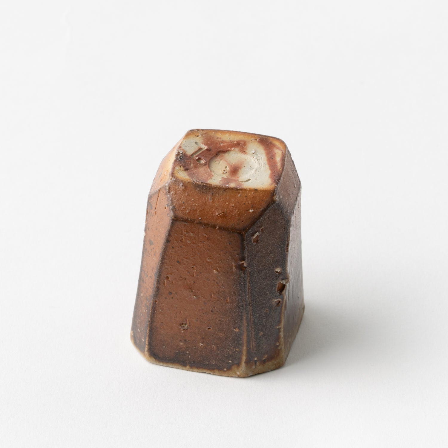 Bizen Square Sake Cup 8-2 / Koichiro Isezaki