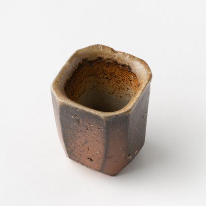 Bizen Square Sake Cup 8-2 / Koichiro Isezaki