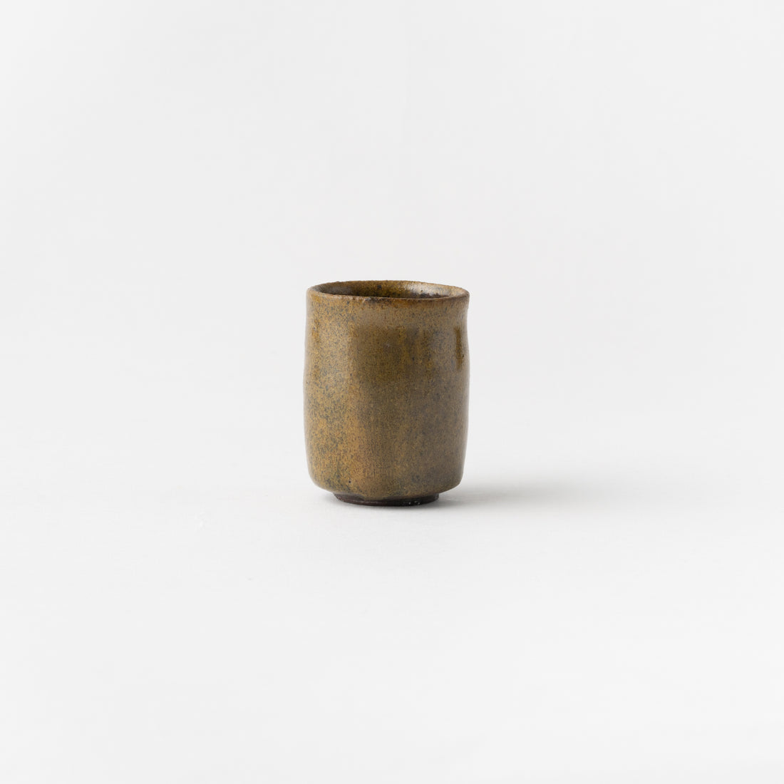 Black Karatsu Sake Cup / Rui Mito
