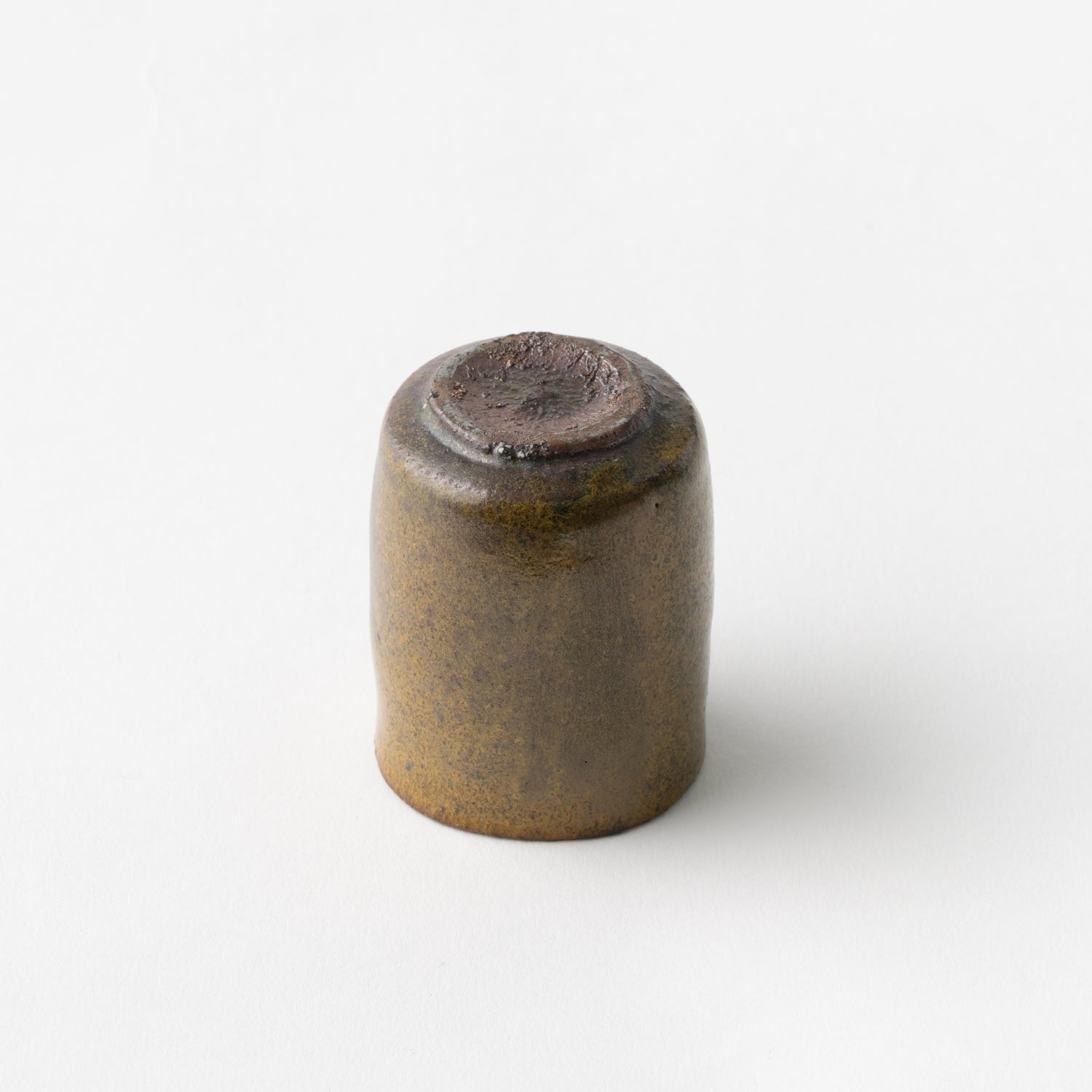 Black Karatsu Sake Cup / Rui Mito