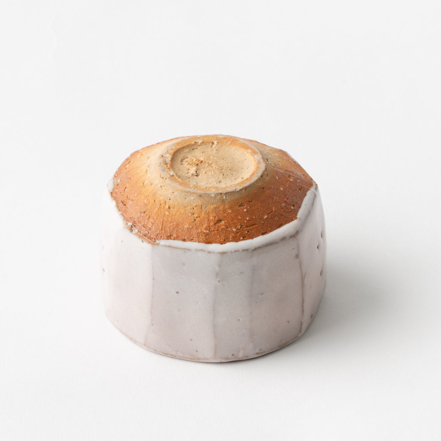 No. 20 White Hagi Yohen Faceted Sake Cup in Box/ Yasushi Okada