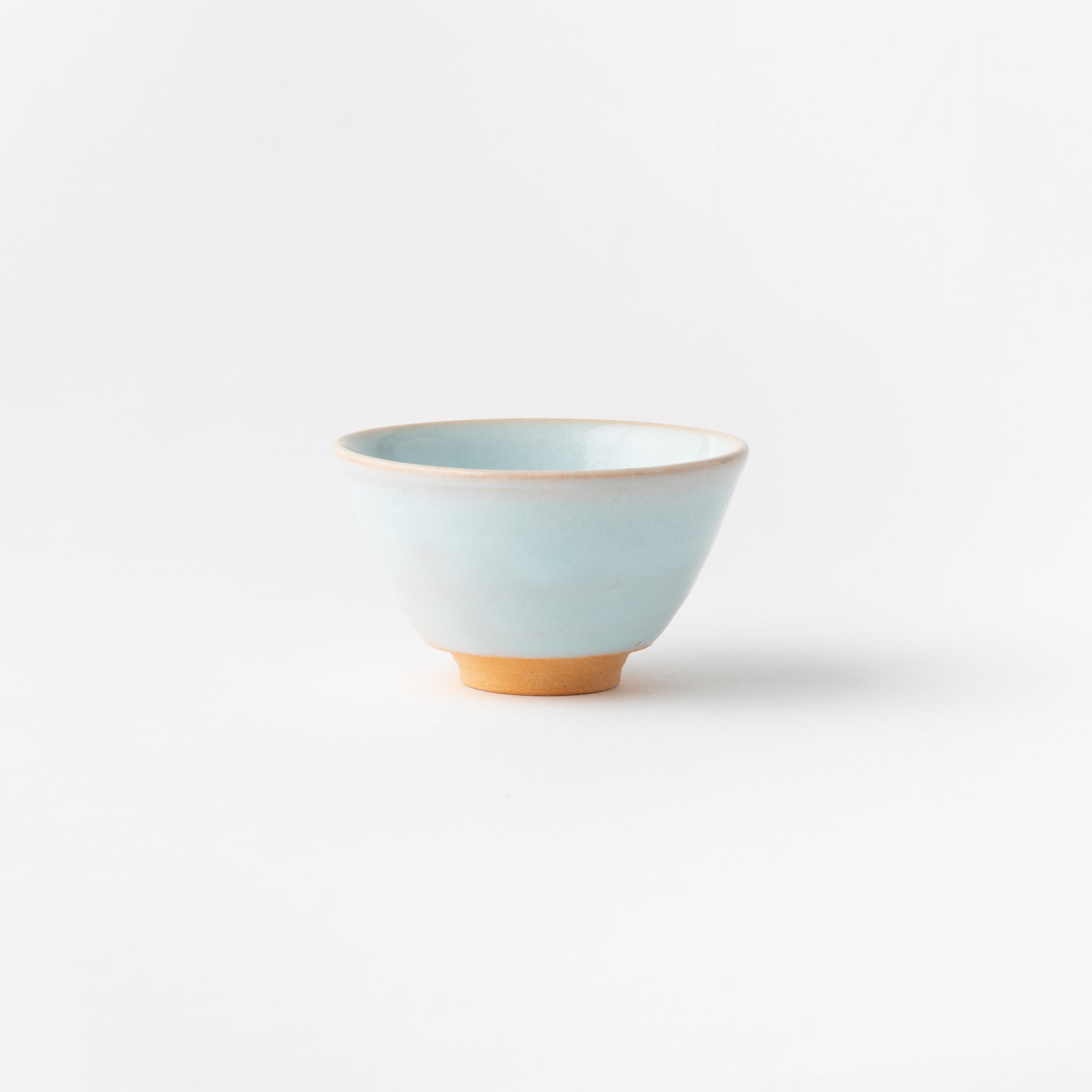 No. 5 Sake Cup with Pale Blue Glaze in Box (A)/ Yasushi Okada