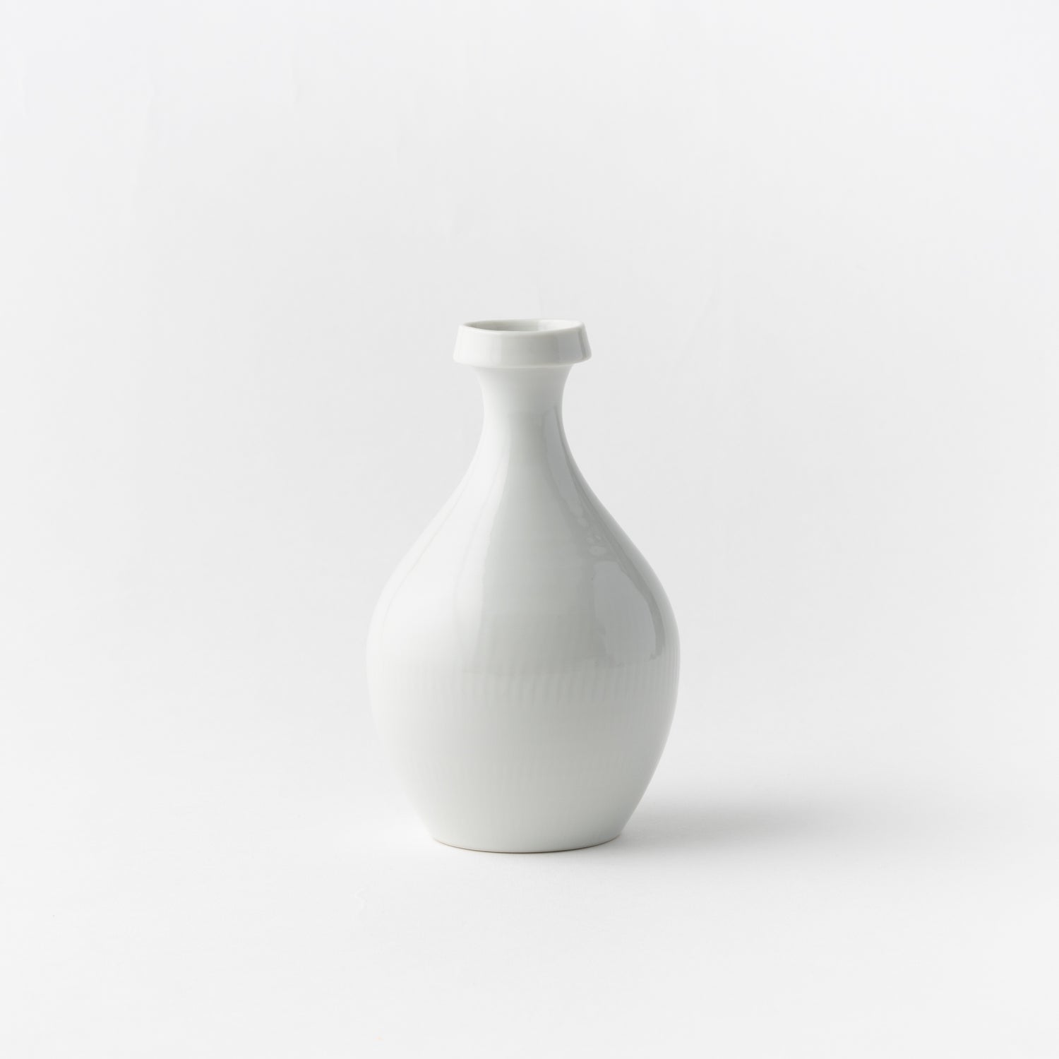 White Porcelain Tokkuri Sake Server / Shinji Terauchi