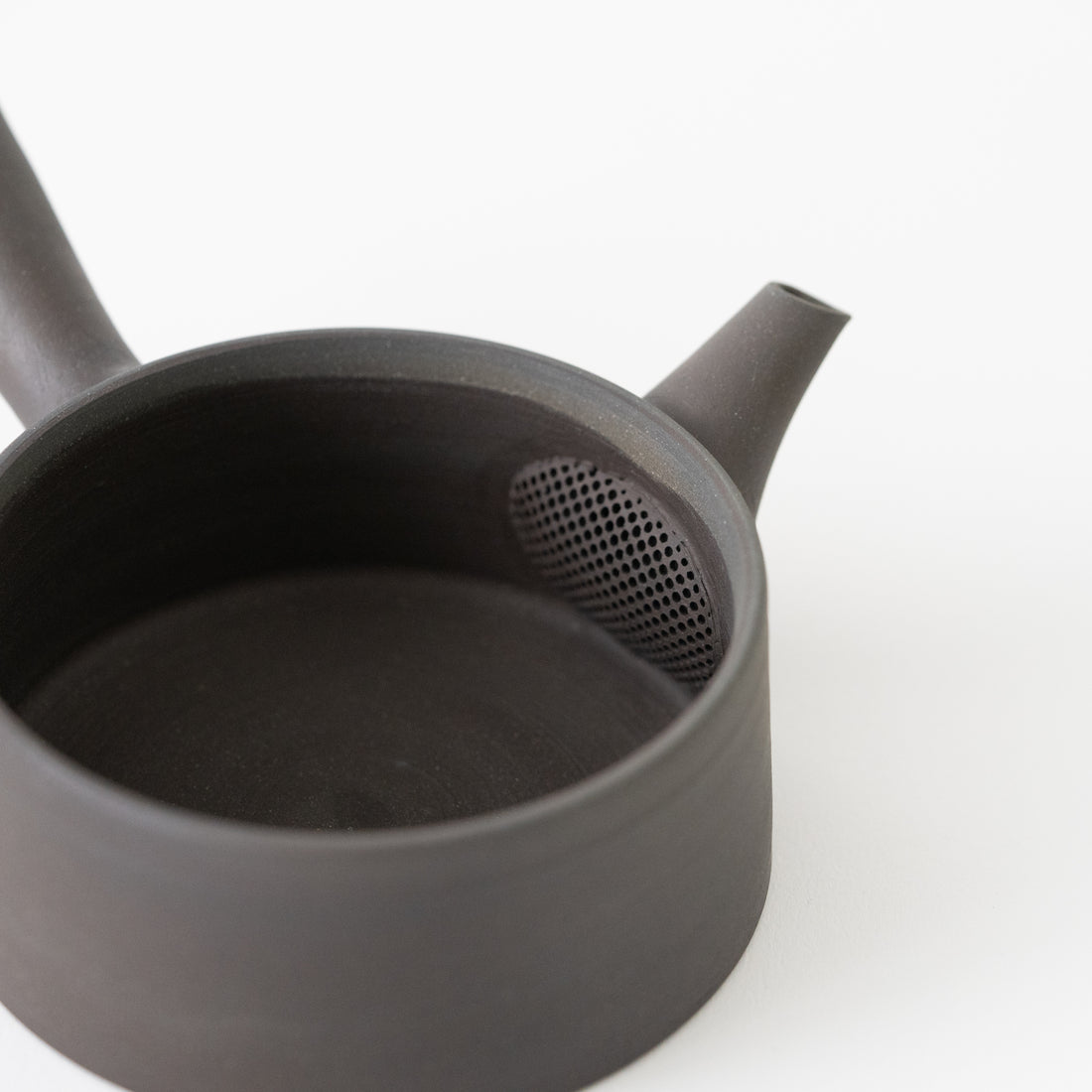 Cylindrical Teapot / Black
