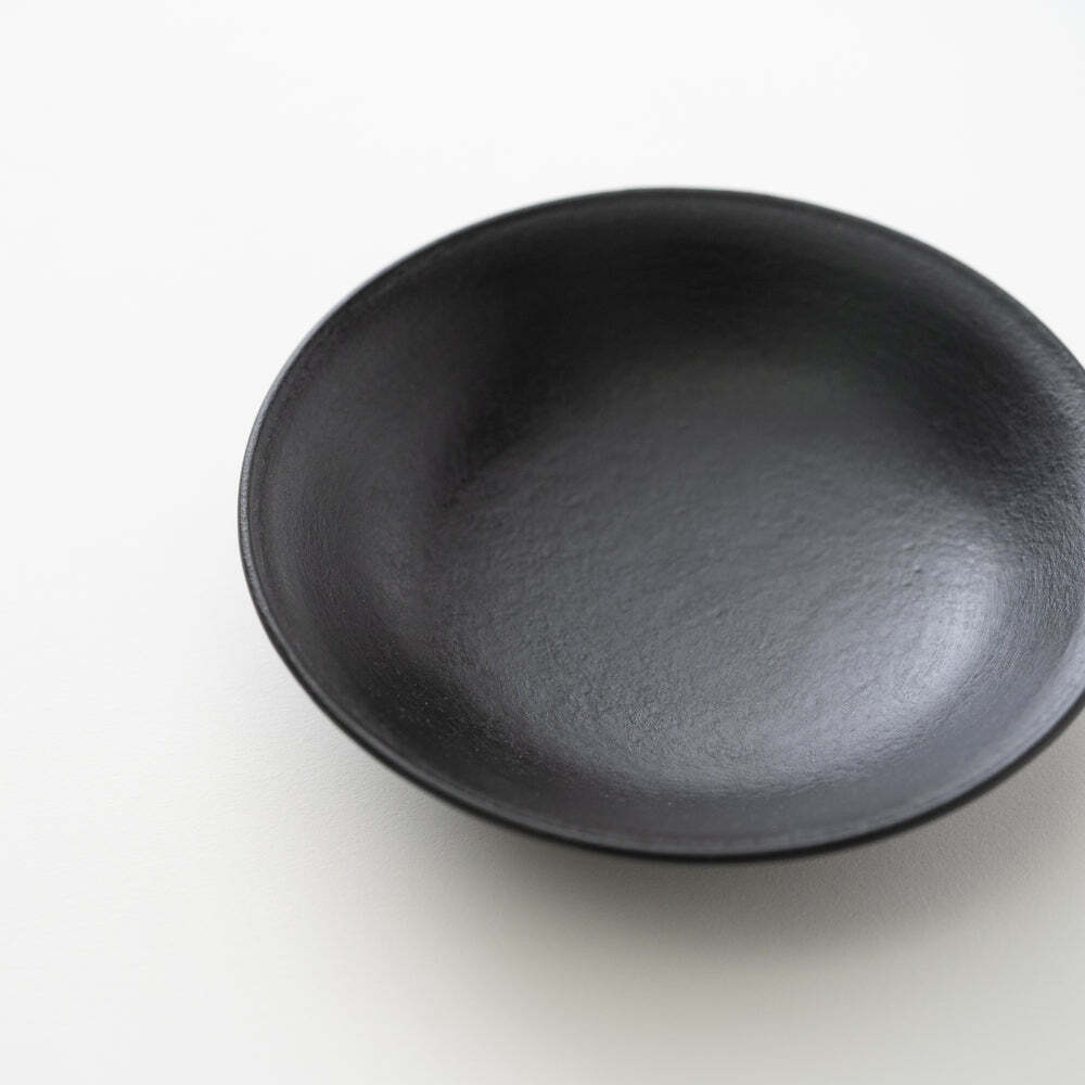 Mori-Zara Plate (Black) / Akihiko Sugita