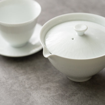 T Houhin (S) / Carved White Lime