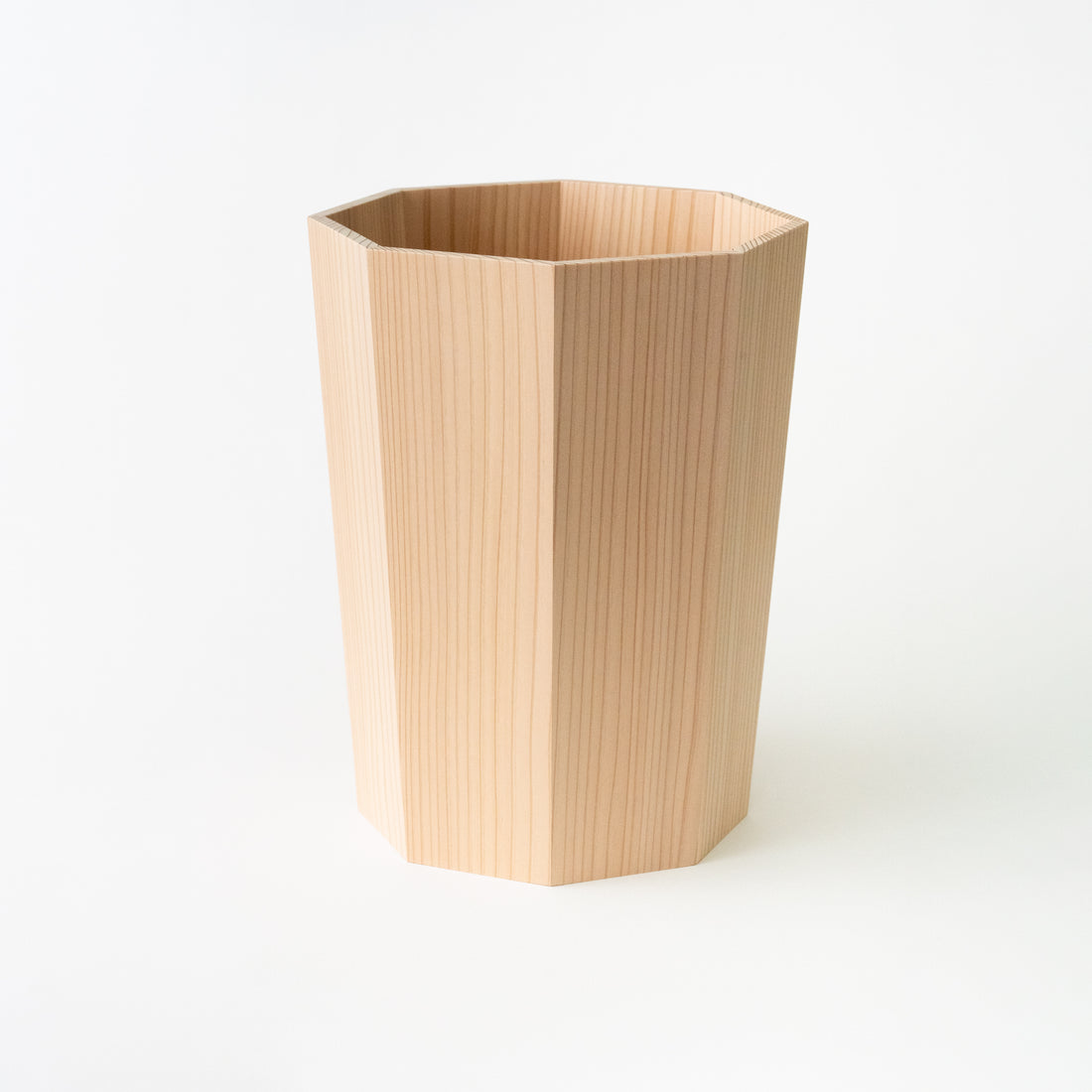 Waste Basket (L) / Cedar