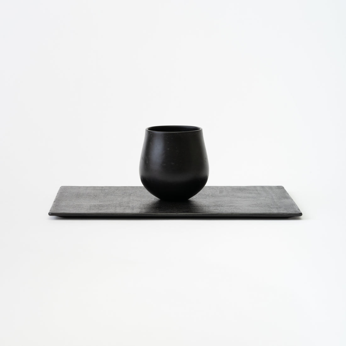 Egg Plant Cup (Black) / Akihiko Sugita