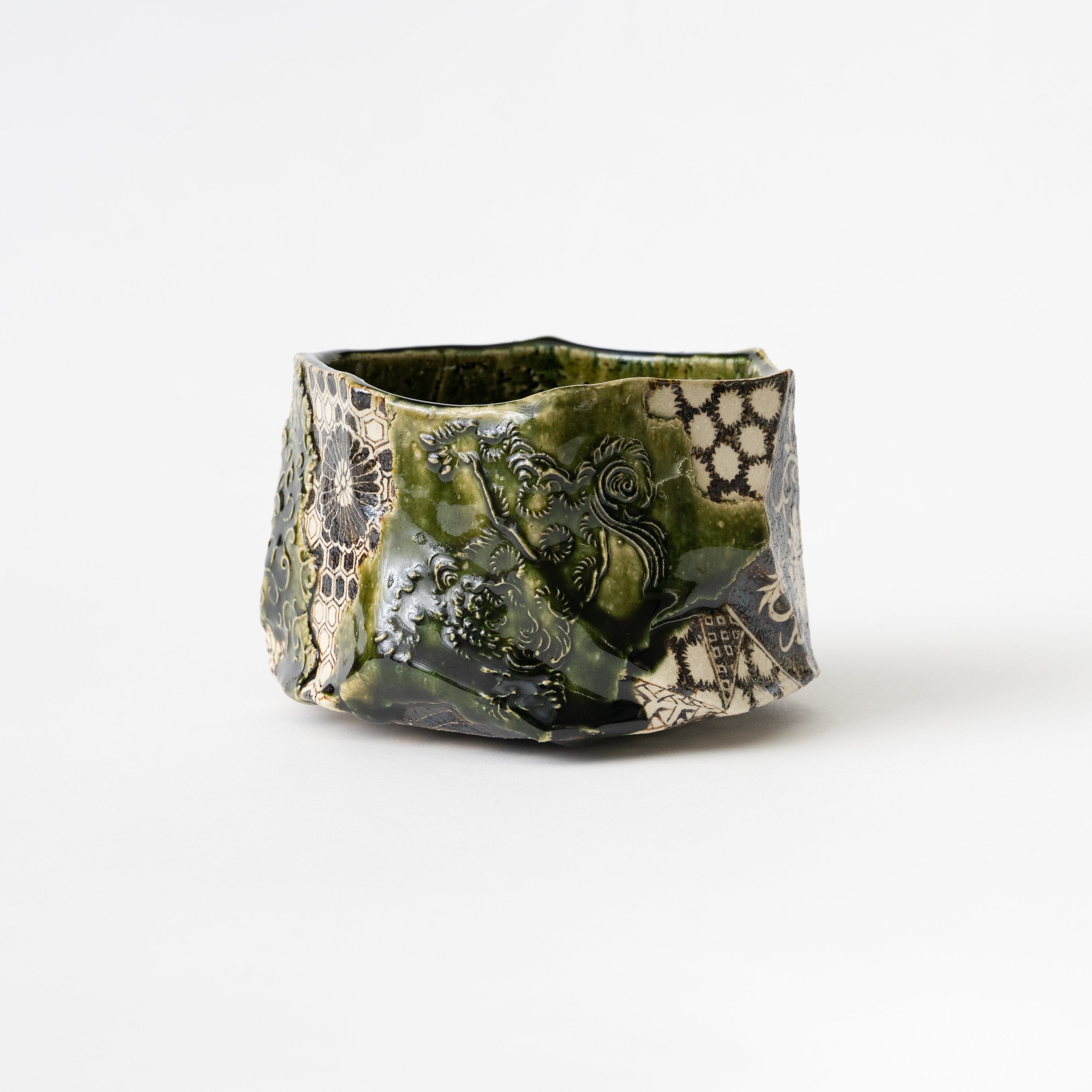 Oribe Lion Tea Bowl / Makoto Yamaguchi