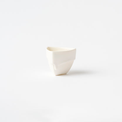 Dip White Sake Cup (Triangle) / Ryosuke Ando