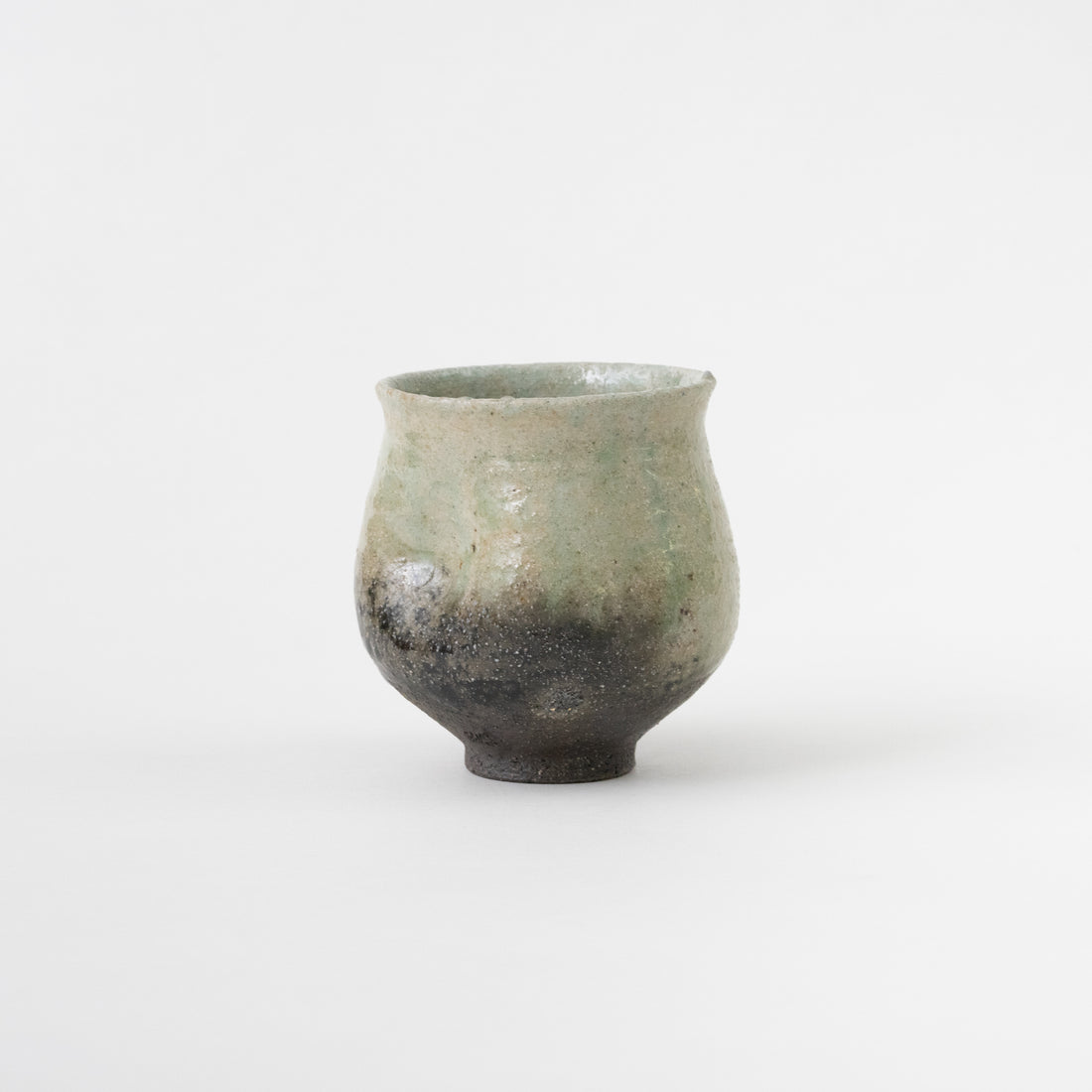 Ash Glaze Tea Cup (A) / Eijiro Tokunaga