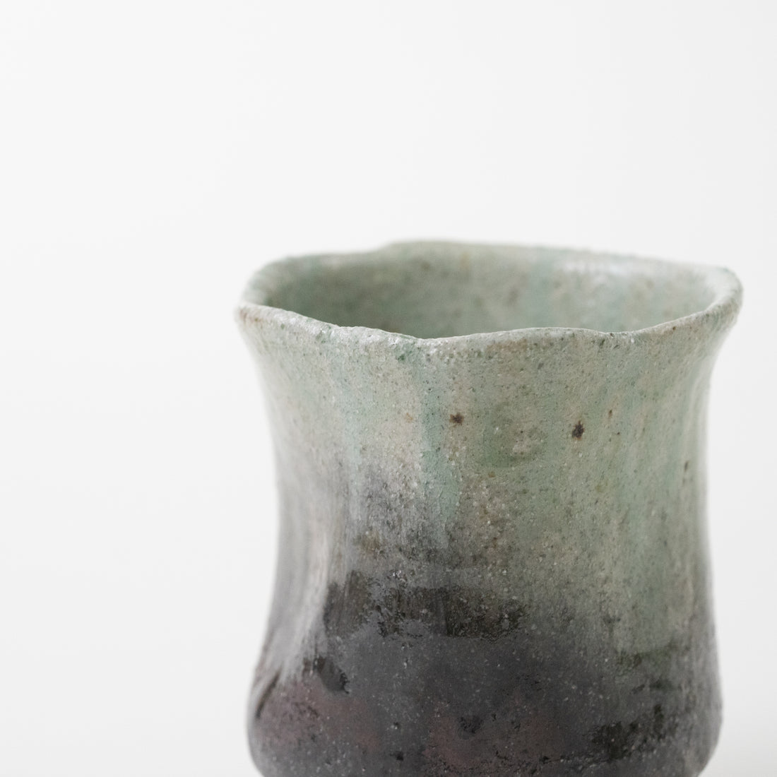Ash Glaze Tall Tea Cup (A) / Eijiro Tokunaga