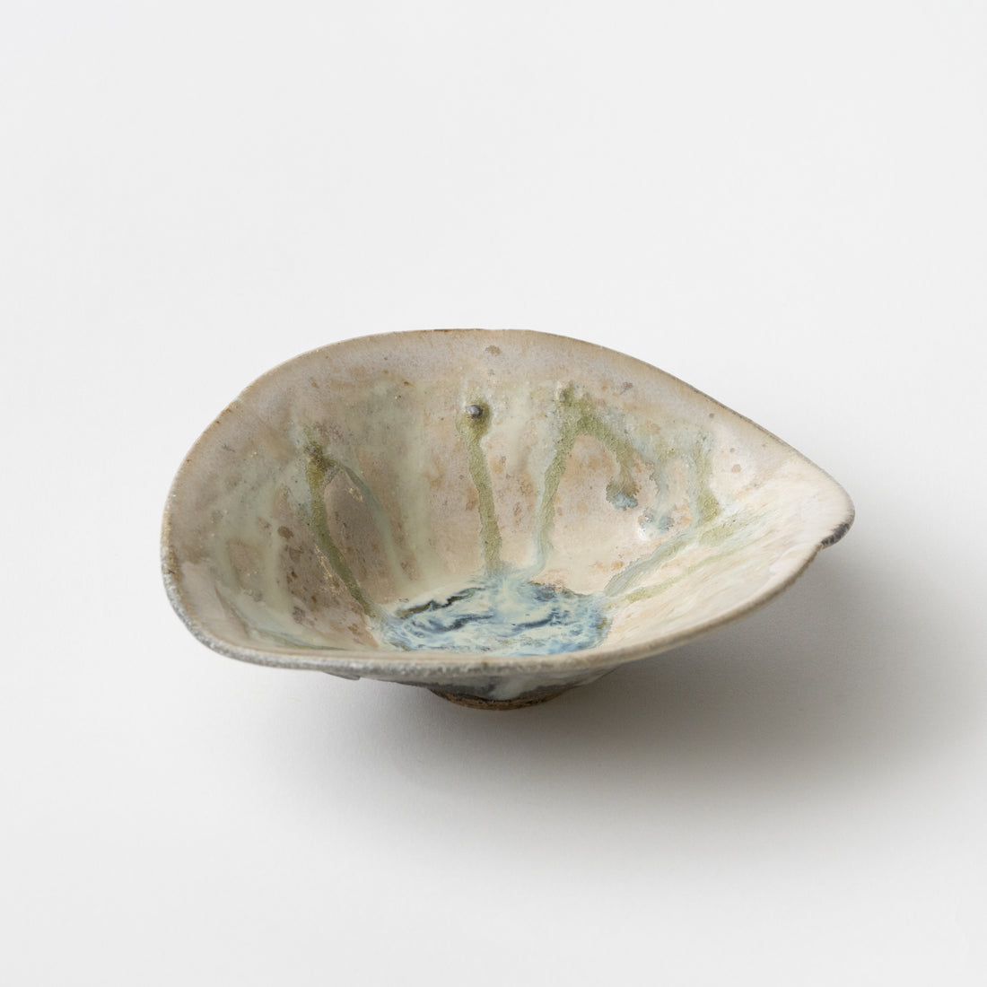 Ryumon Hakurei Flower-Shaped Bowl (A) / Eijiro Tokunaga