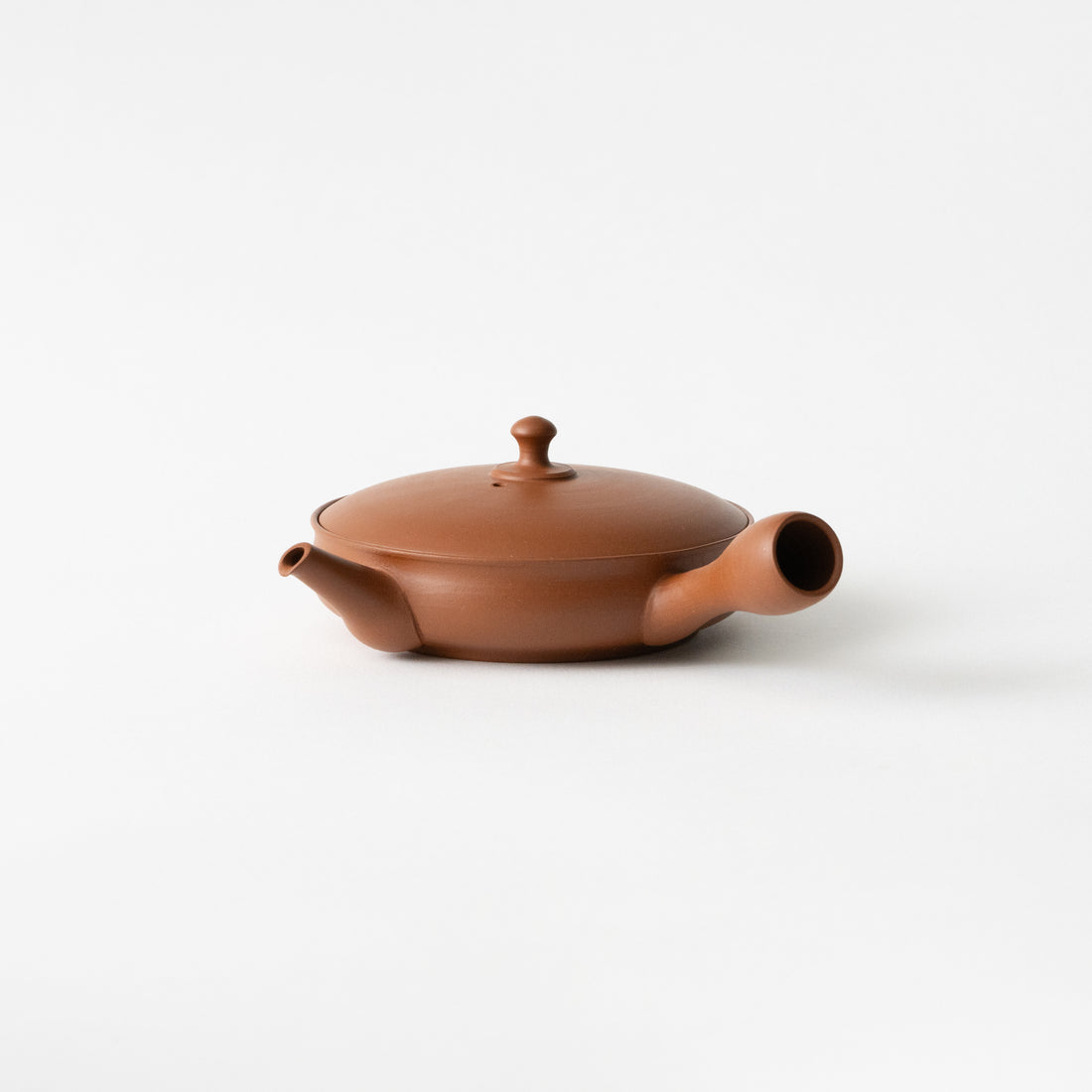 Flat Red Clay Teapot / Junzo Maekawa