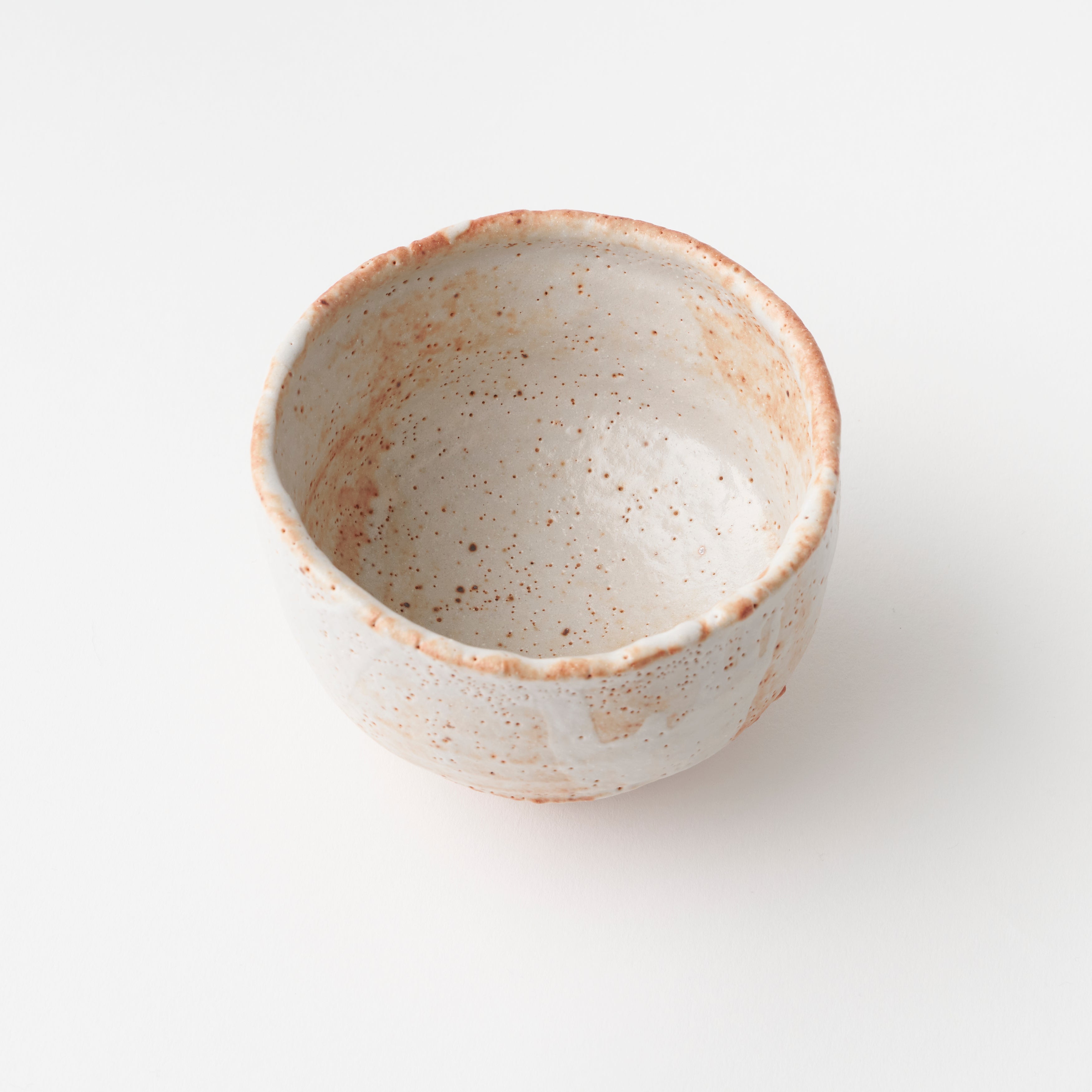 Shino Split Footed Tea Bowl / Hideki Yanashita