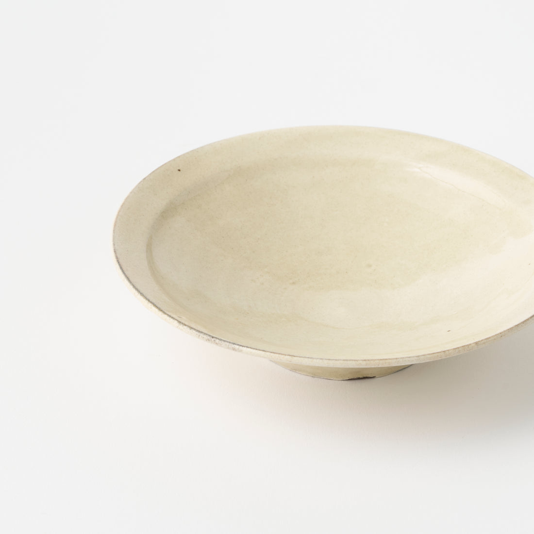 Kohiki Style (White Slip) Plate / Kenta Nakazato