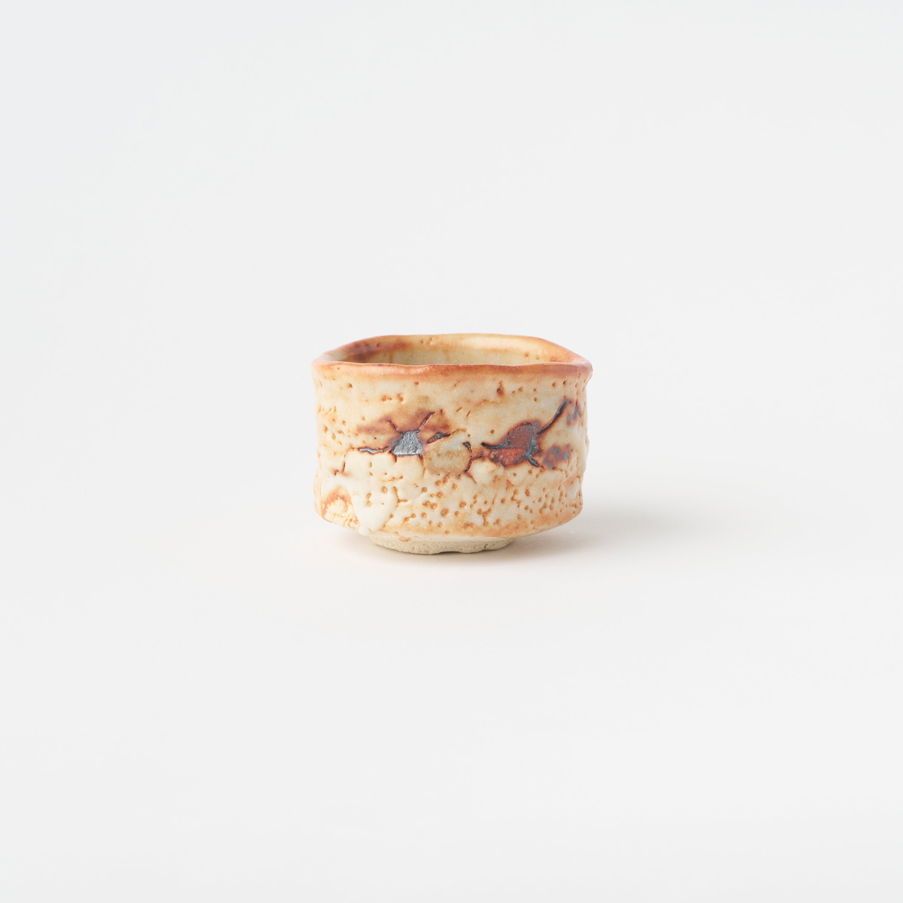 No.26 Akane-Shino Style (Madder) Sake Cup / Ryotaro Kato