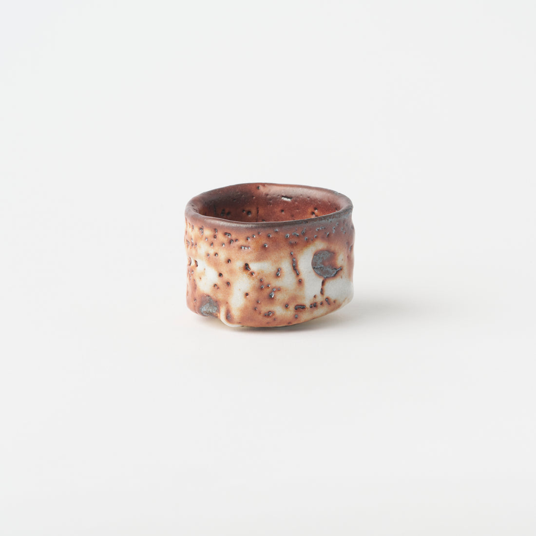 No.29 Nezumi-Shino Style (Gray) Sake Cup / Ryotaro Kato