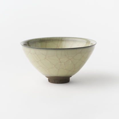 Moegiji Yellow Tea Bowl / Nobuyuki Kimura
