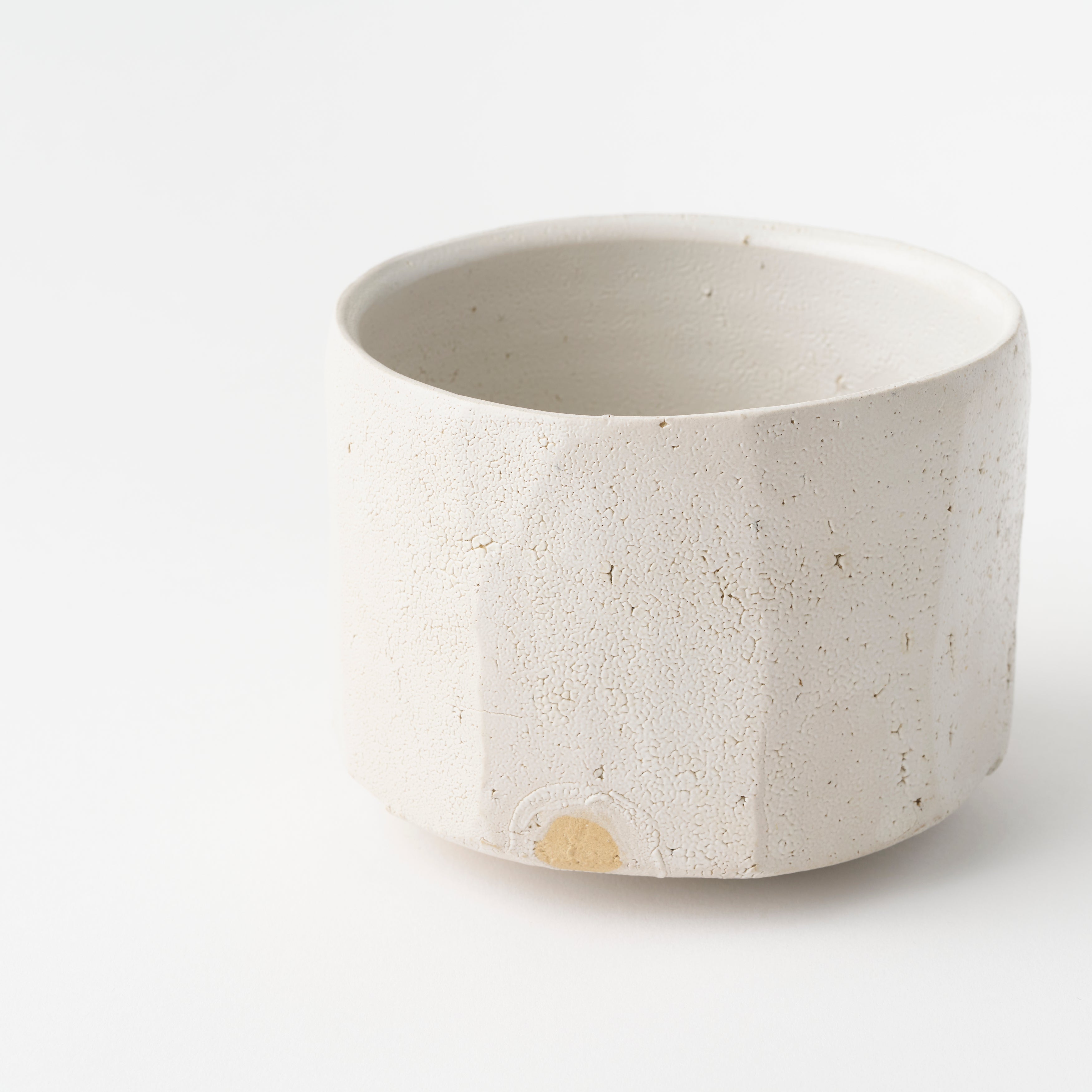 White Karatsu Faceted Tea Bowl / Raizan Yasunaga