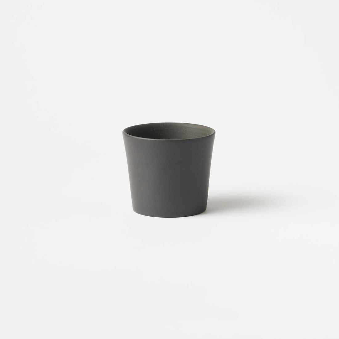 Red Clay Tea Cup / Black