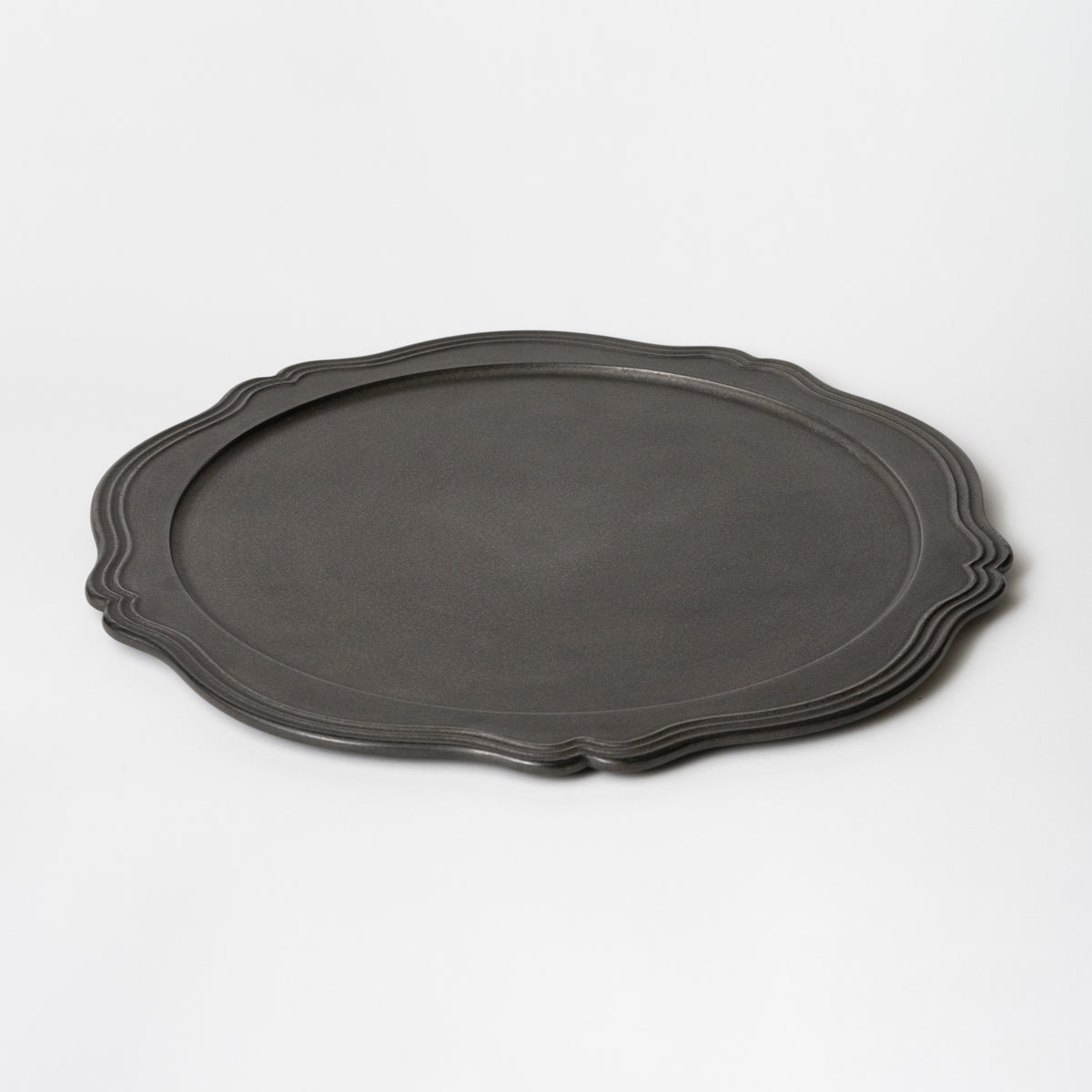 Round Flower Plate (L) / Takao Togashi