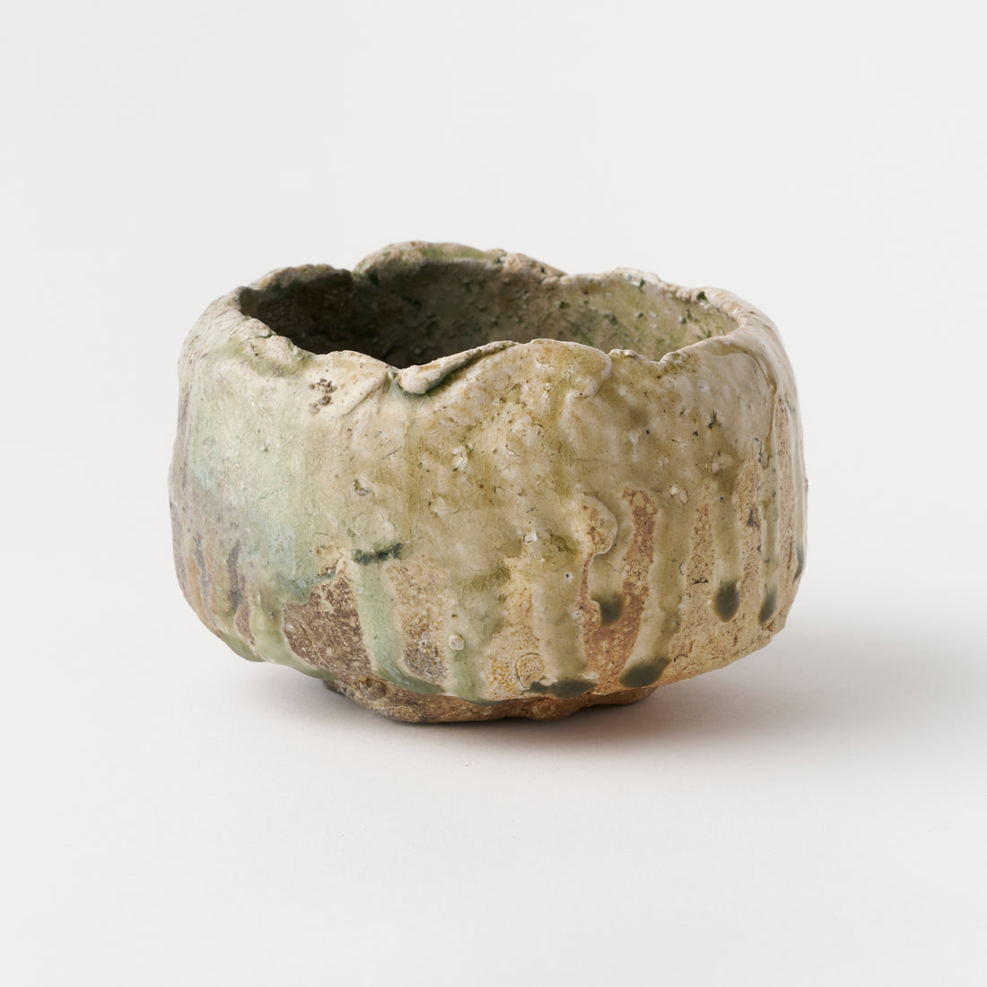 Iga Tea Bowl / Takashi Tanimoto