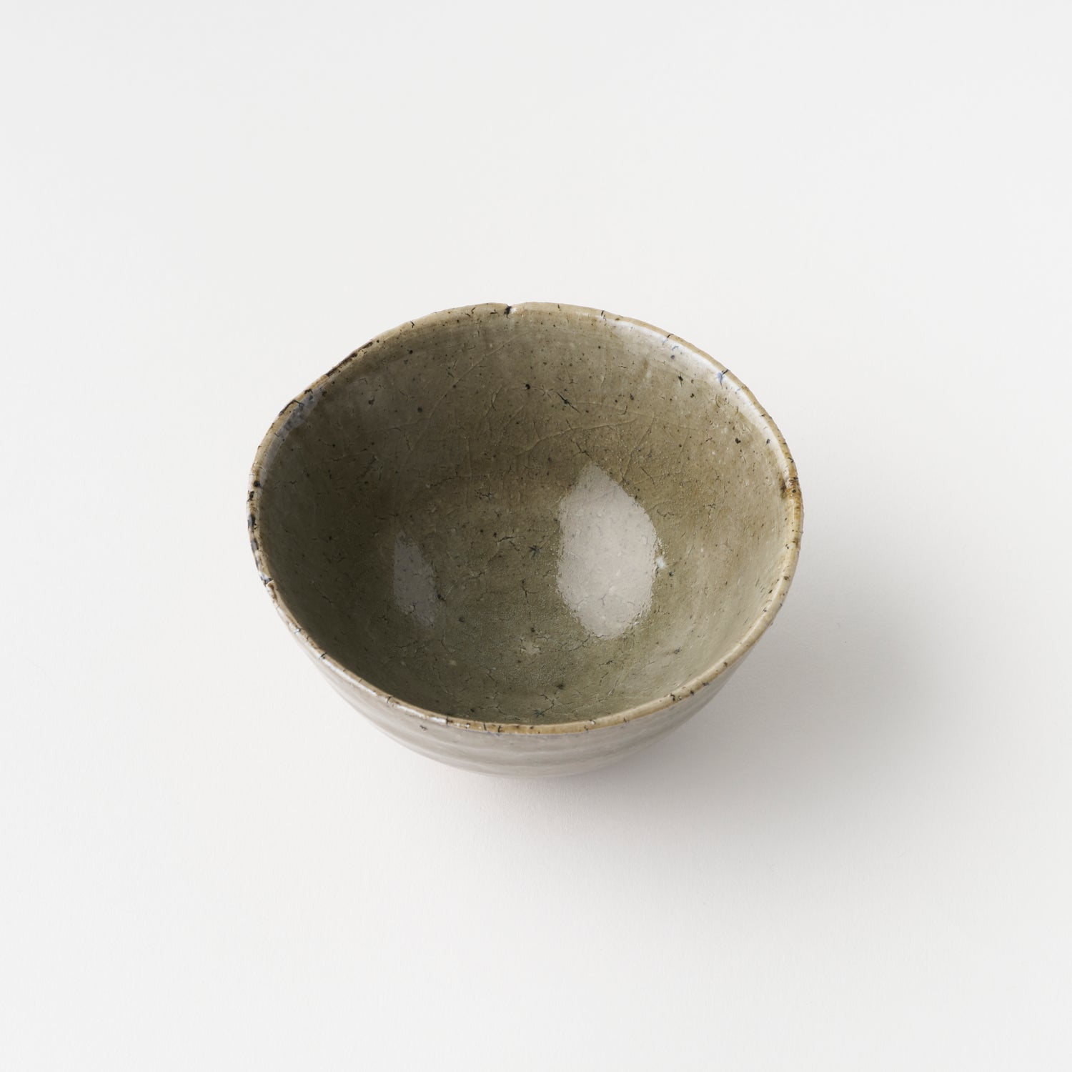 Feldspar Glaze Tea Bowl / Taki Nakazato