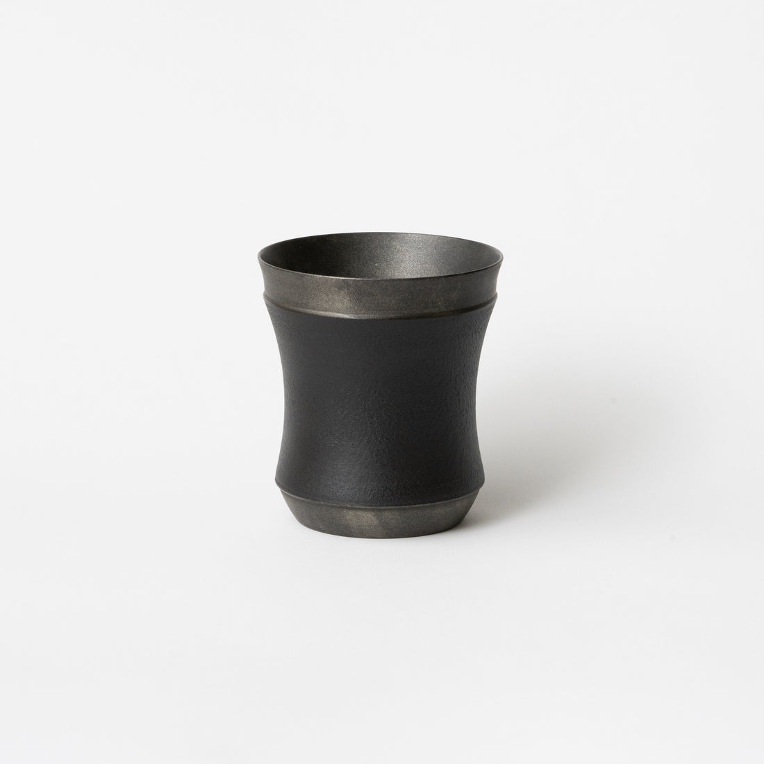 Tetsu-ji Cup (L) / Takao Togashi