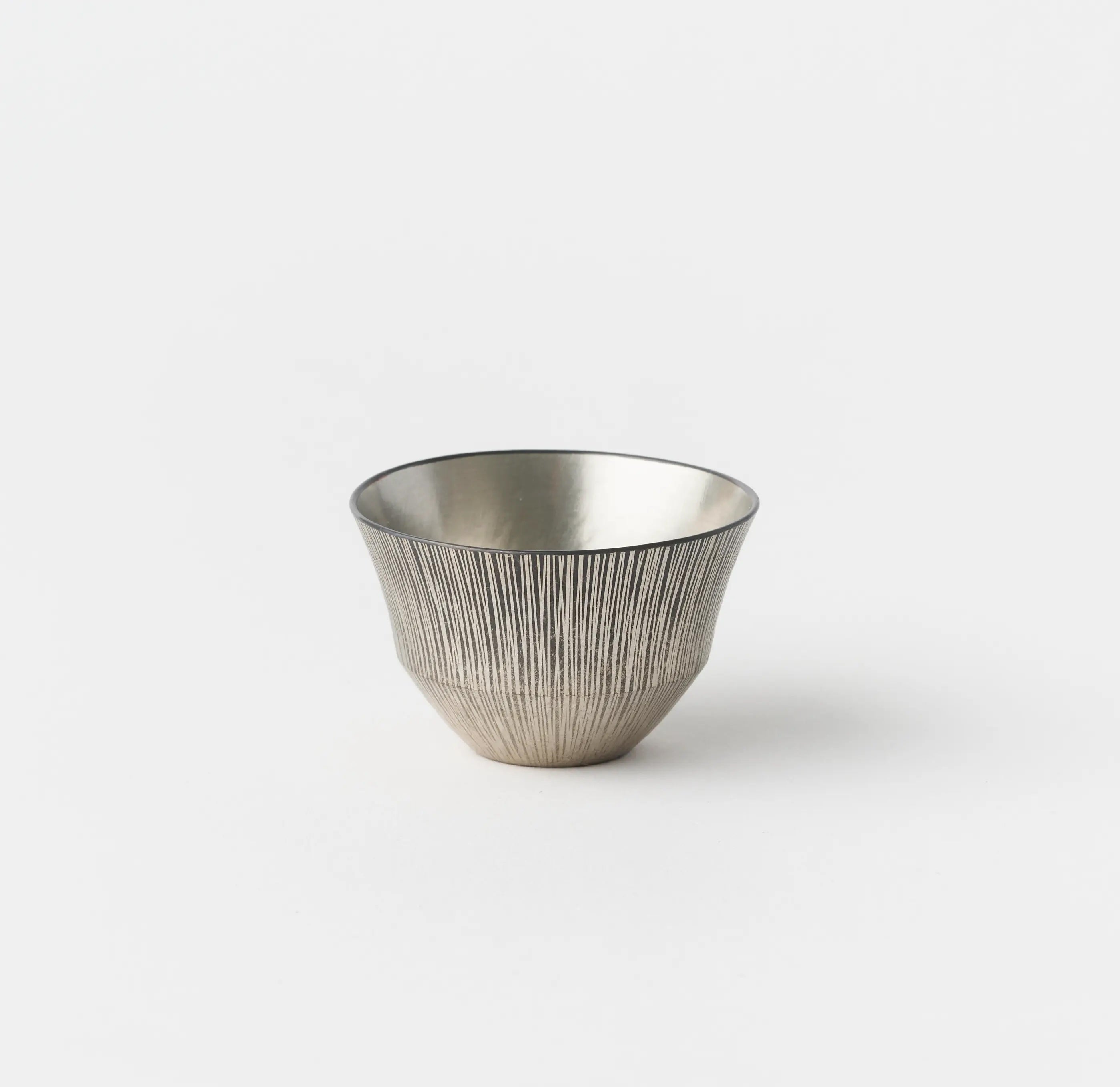 Tin Color Sake Cup “Itosame” / Kotaro Uranaka