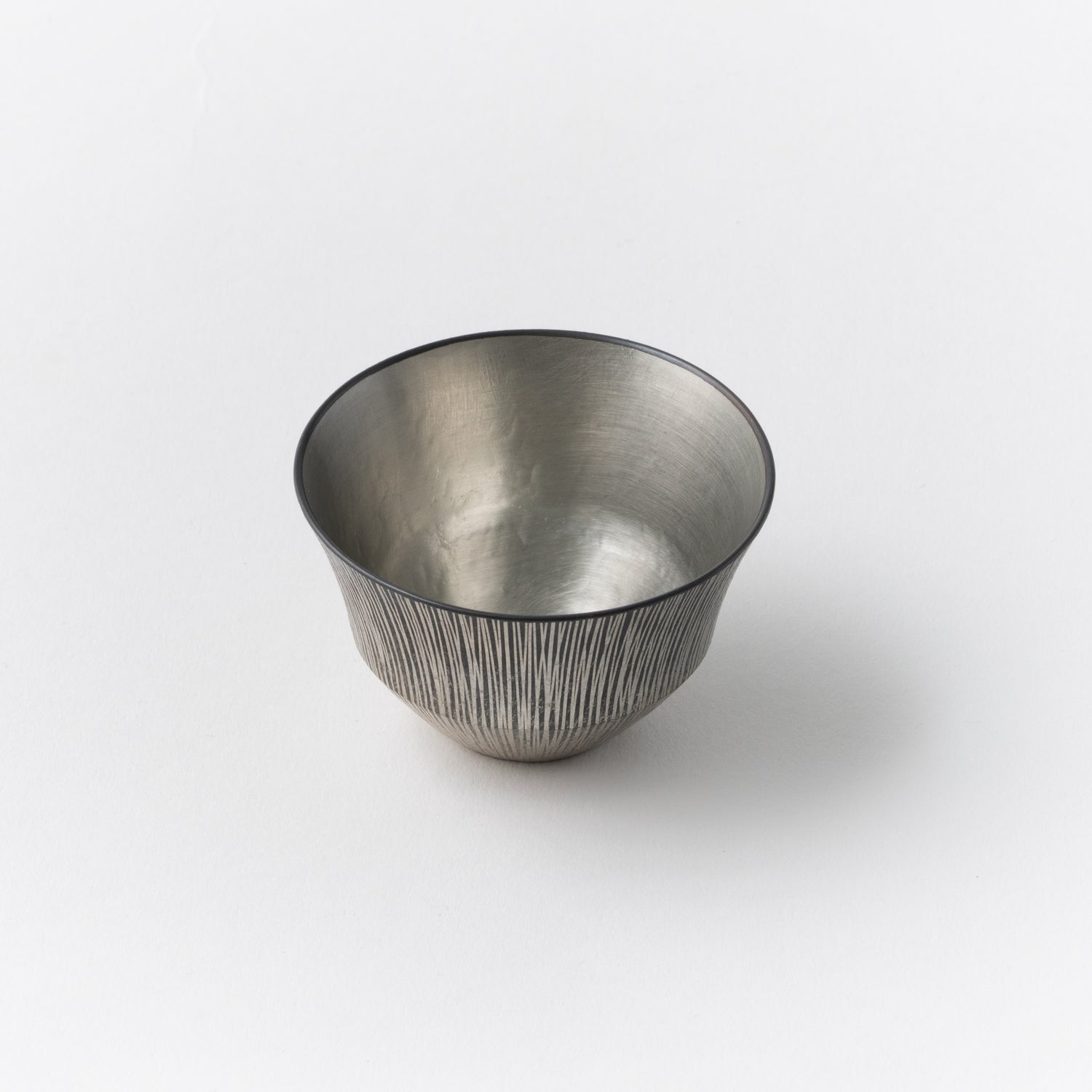 Tin Color Sake Cup “Itosame” / Kotaro Uranaka