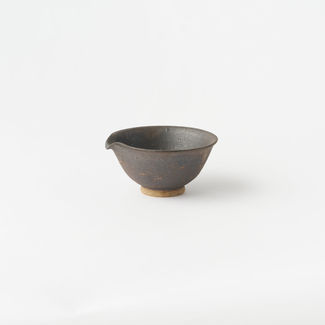 Water Cooler (Black with Gold) / Junzo Maekawa