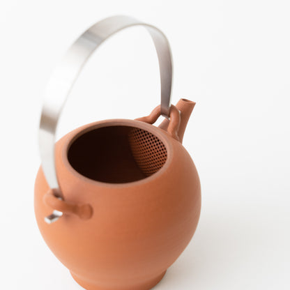 No.60 Tea Pot / Silver Handle