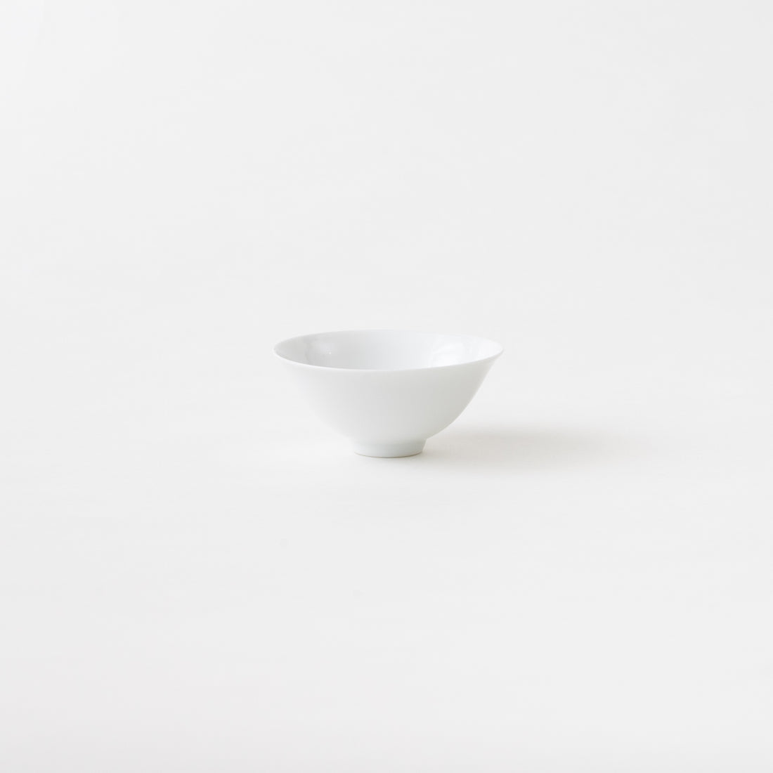 Thin Sake/Tea Cup (S) / White