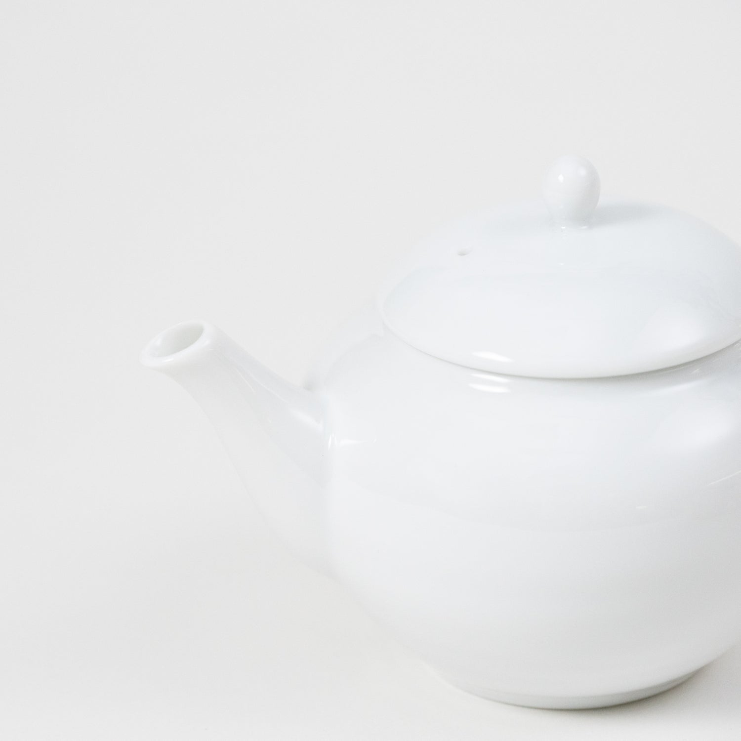 Cosaji Tea Pot &amp; Small Tea Cups Set / White