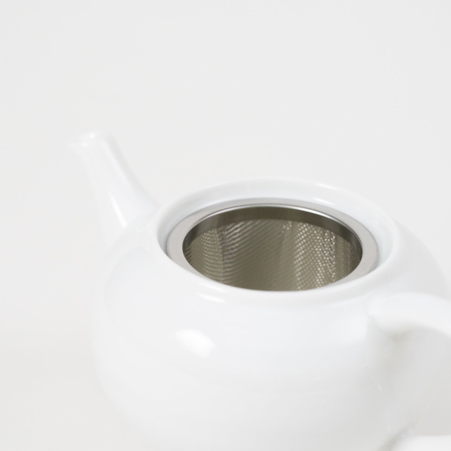 Cosaji Tea Pot &amp; Small Tea Cups Set / White