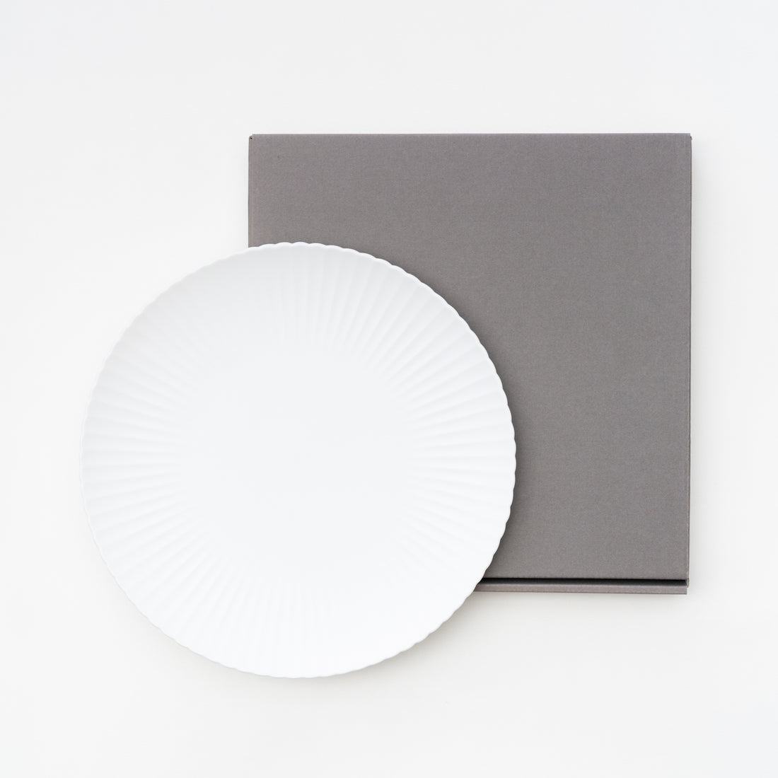 Chrysanthemum Plate / 27cm