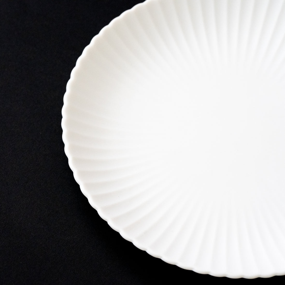 Chrysanthemum Plate / 18cm