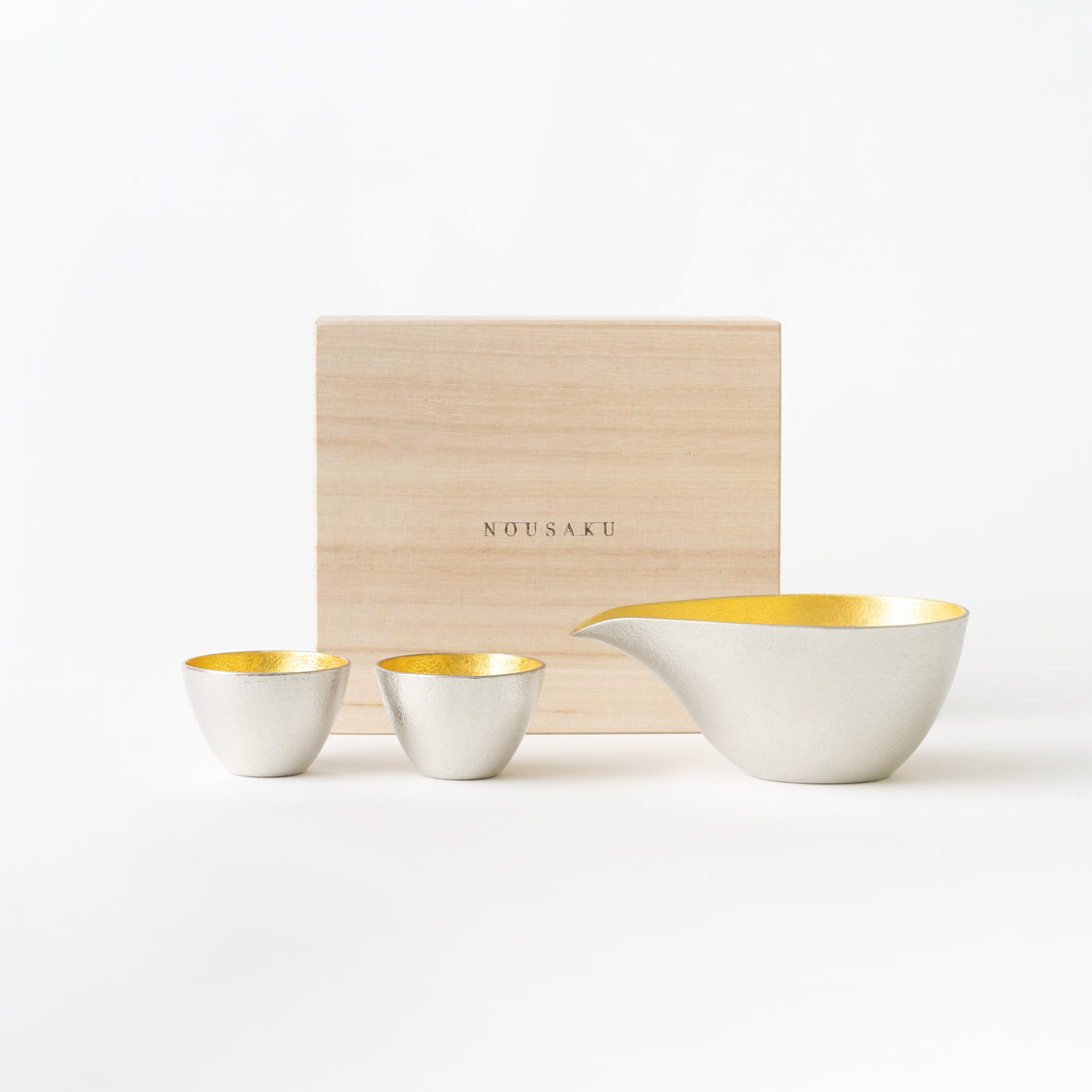 Sake Set in Wooden Box / Gold