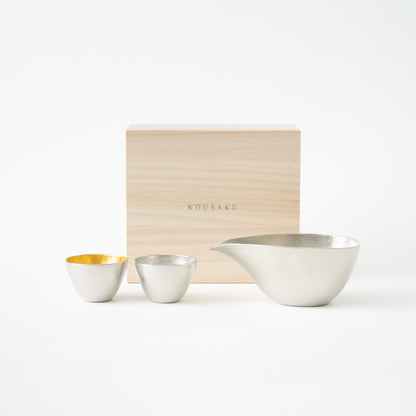Sake Set in Wooden Box / Gold &amp; Silver